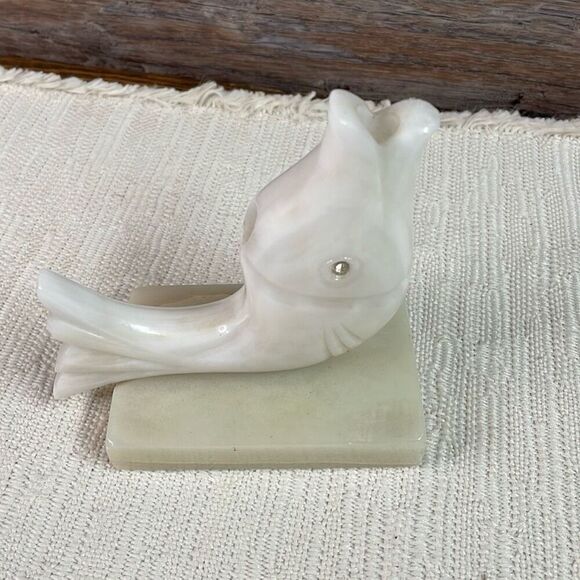 White Carved Alabaster Stone Fish Incense Holder Collectible  Base 4”x2.5”  Vtg - Picture 4 of 12